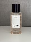 Victorias secret body mist ”love” 