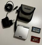 Gameboy Advance SP + 2 Premium spel