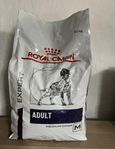 Royal Canin Adult Medium Oöppnad 