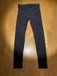 (Nr 412) Glansiga leggings fr Me & I till dam. Stl M.