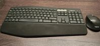 Logitech K850 Tangentbord / keyboard med mus