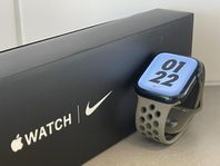 Apple Watch Nike Series 7 45mm Midnight Aluminum Esim