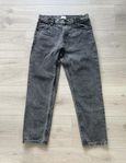 Grunt jeans street loose storlek 27 (stl 164)