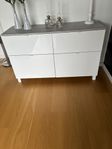 Ikea bestå 1 skänk 2 vitrinskåp 1 tv-bänk