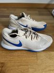  NIKE AIR ZOOM VAPOR CAGE 4 RAFA, TENNISSKOR HERR