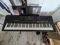 Keyboard Yamaha PSR EW410