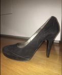 Pumps svart mocka stl 38