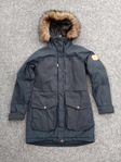 Fjällräven Barents parka.