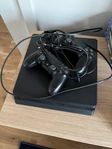 Playstation 4 Slim med 2 kontroller