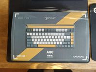 IQUNIX A80 Explorer mekaniskt tangentbord