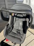 Britax Römer babyskydd + isofix bas