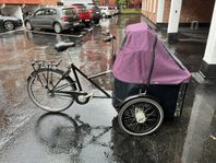 nyrenoverade nihola familj lådcykel 