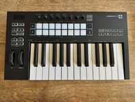 Novation Launchkey 25 MK3