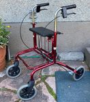 Rollator ”Carl-Oskar”, hopfällbar med praktisk sittdyna