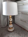 bords / golvlampa 68 cm i jätte bra skick 