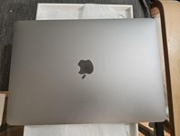 Macbook Air 13 2020-rymdgrå