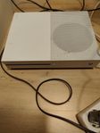 Xbox One s 1 tb 2 kontroller 4 spel