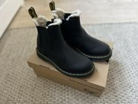 Dr. Martens LEONORE vinterkänga - stl  37 men mer som 36