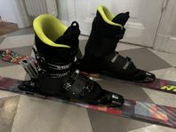 Twintip Nordica skida Salomon Pjäxa 26,5