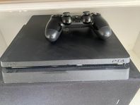 PS4 Slim med kontroll och spel