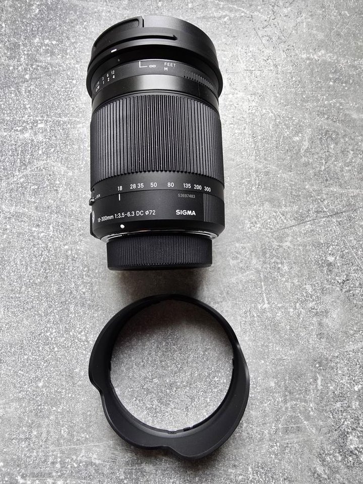 Sigma 18-300mm F3,5-6,3 DC Ma...