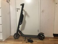 Elsparkcykel NINEBOT BY SEGWAY ES4