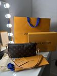 Louis Vuitton Pochette Accessories