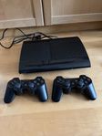 PS3 Superslim med 50+ spel, trumset, 2 gitarrer, mikrofon