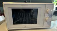 Electrolux Easydefrost 700WMicro