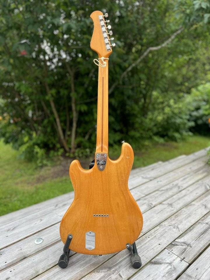 Music Man Stingray 1