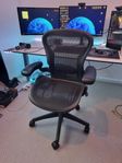 Herman Miller Aeron med svankstöd Nyskick