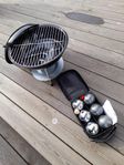 BORDSGRILL 38 CM  + Bollset + Flagga.