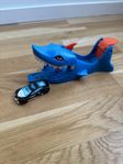 Hot wheels shark launcher