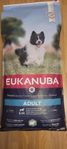 Oöppnat hundfoder Eukanuba Adult Lamm stl S/M. 12 kg påse