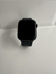 X Apple Watch Series 8