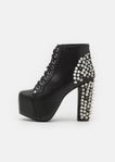 Jeffrey Campbell, storlek 36