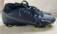 Fotbollsskor Nike Mercurial 40