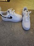 nike air force 1 str 42