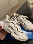 Adidas ozweego sneakers