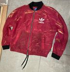 Tröja Adidas Ritaora storlek 36 