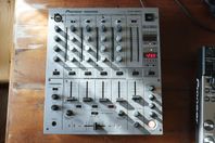 Pioneer DJM 600 mixer