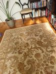 Laura Ashley matta gold rug