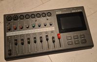 Zoom R20 multi-track recorder