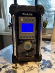 Makita radio DMR100