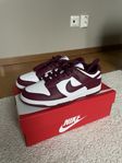 Nike Dunk Low Bordeaux (W)