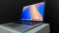 MacBook Pro 13  macOS 15.0 4USB-C ID Touch som oanvänd 512G