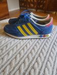 Adidas La trainers fint skick unisex