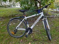 Hybridcykel Merida 28", 21-vxl