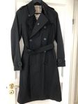 Burberry trenchcoat 