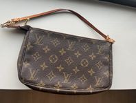 Louis Vuitton Pochette